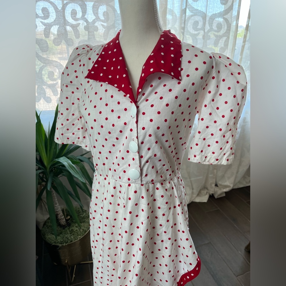 Vintage “I love Lucy” polka dot puff sleeve button up ruffle rockabilly pin up - Picture 2 of 12